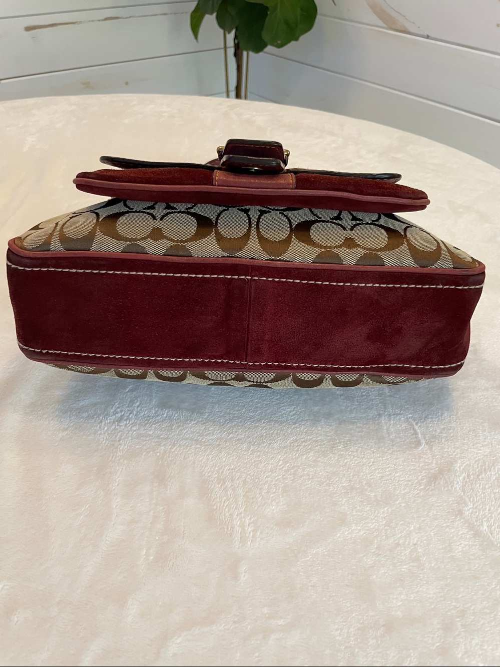 Coach Special Edition Fall 2004 Monogram Shoulder Style #7063 Burgundy Suede - Picture 11 of 17